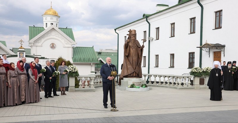Церемония открытия памятника первому Патриаршему Экзарху Беларуси -митрополиту Филарету