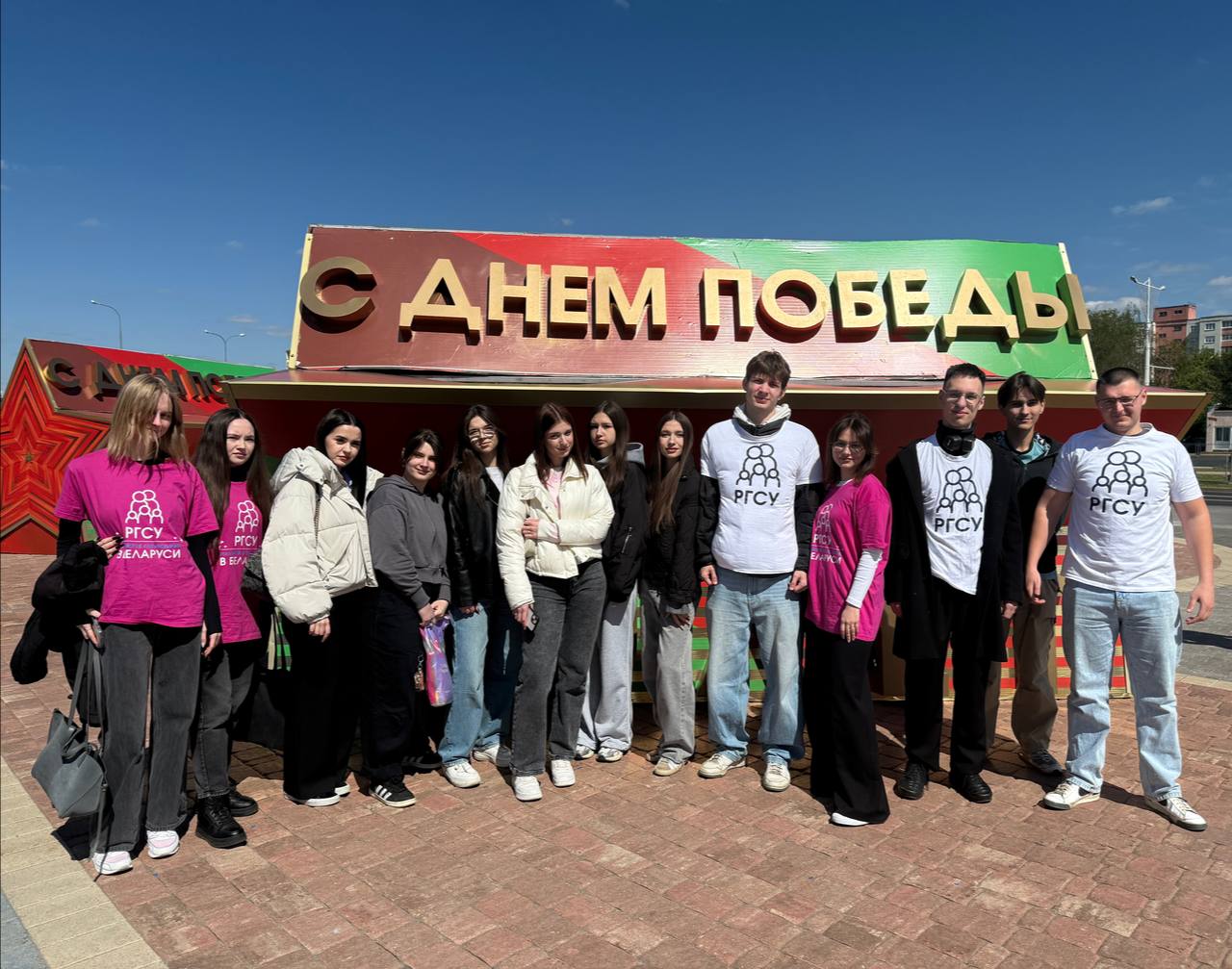 «Танцуй за Победу!» и районные праздники ко Дню Победы